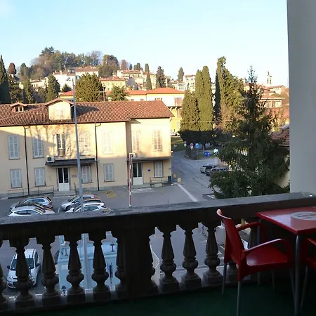 Santa Lucia & Smeraldo