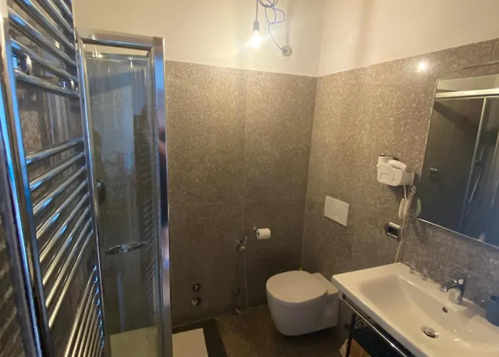 Santa Lucia&smeraldo 3*