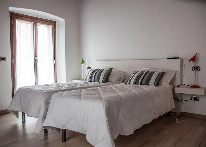 Santa Lucia&smeraldo 3*