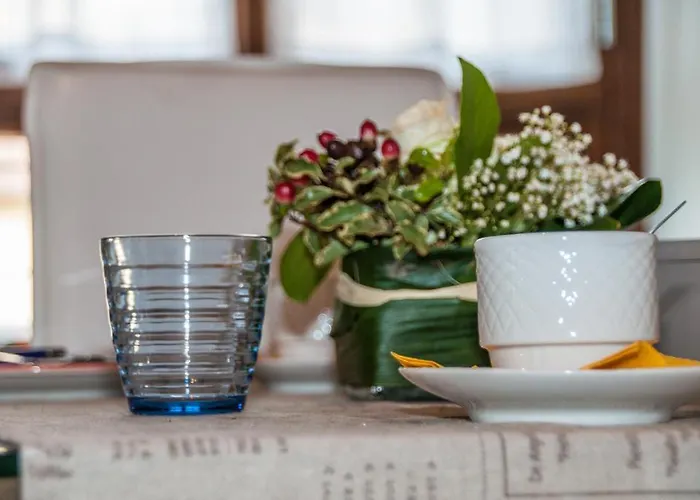 Santa Lucia & Smeraldo