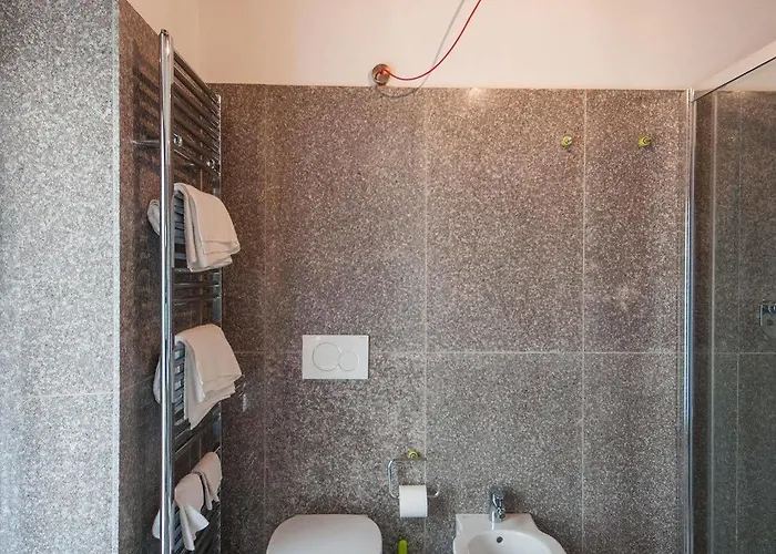 Santa Lucia & Smeraldo Bergamo