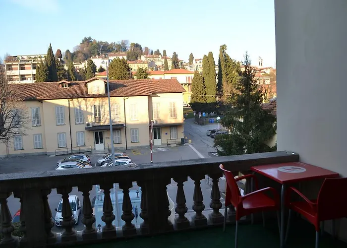 Santa Lucia & Smeraldo